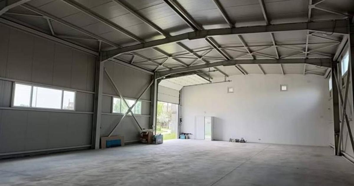 HALA MODERNA 400 MP + SHOWROOM BIROURI | TEREN 2.500 MP | ACCES TIR | LANGA DN71