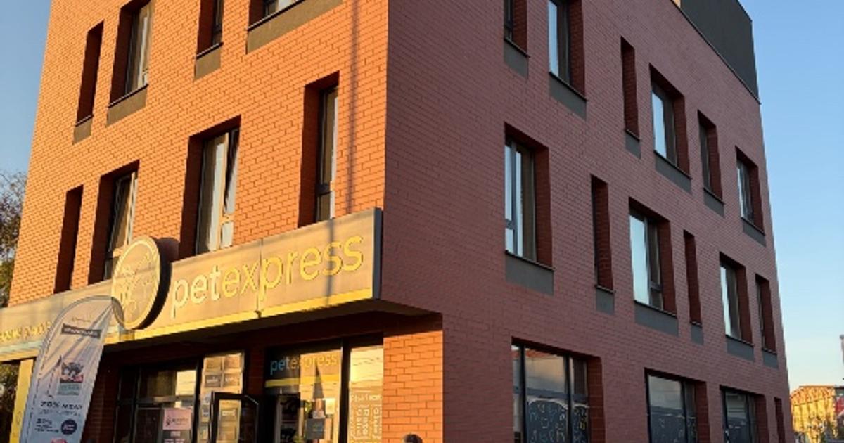 Spatiu comercial + Birouri Etaj