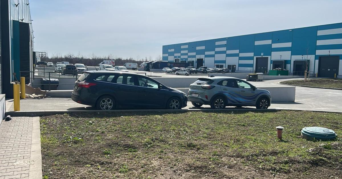 Spațiu industrial de închiriat – Hală logistică 576 mp, CTP Afumati