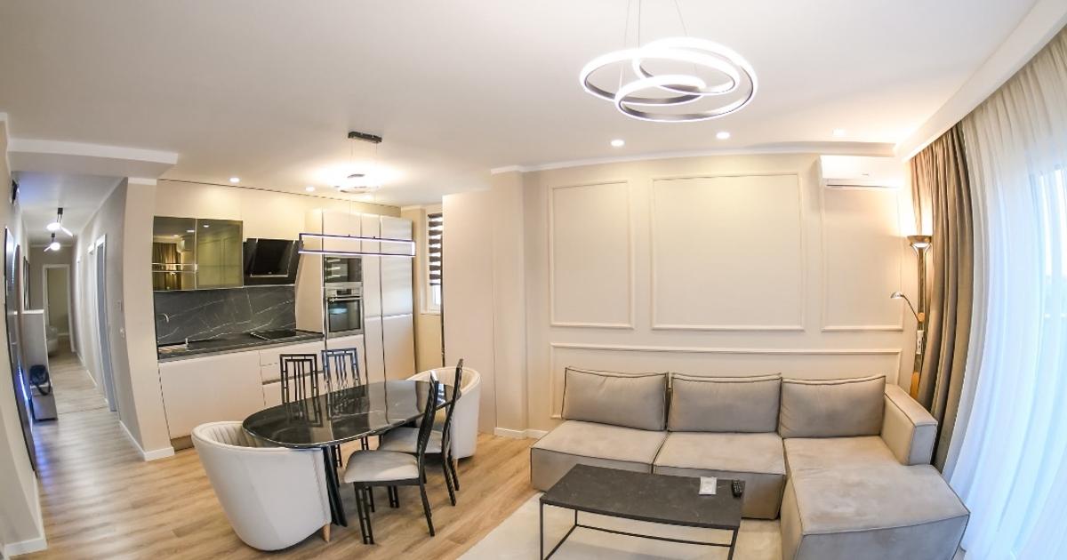 Penthouse de închiriat, Maniu Residence