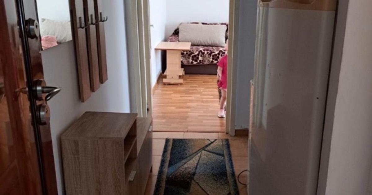 Inchiriez apartament 2 camere zona Liceul Agrucol