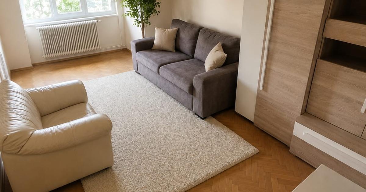 Apartament cu 2 camere, ultracentral, bld.21 Decembrie 1989 et.1,-Sora,55 mp, CT