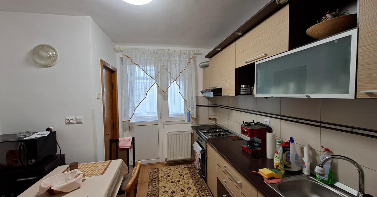 Apartament 3 camere de inchiriat