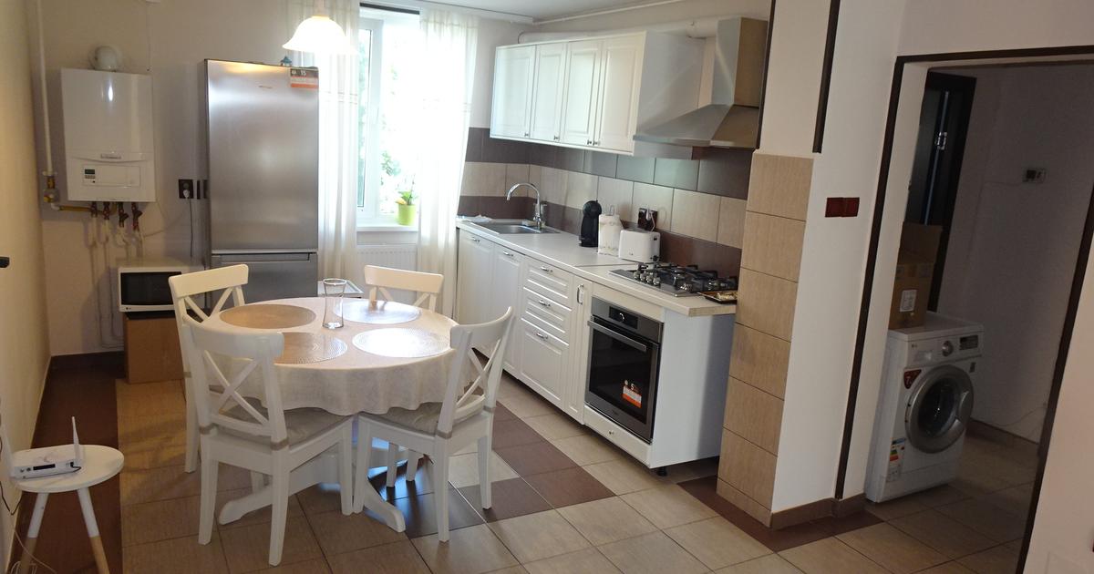 Inchiriez apartament cu 4 camere decomandat in Deva, Kogalniceanu (Pacii), et. 2