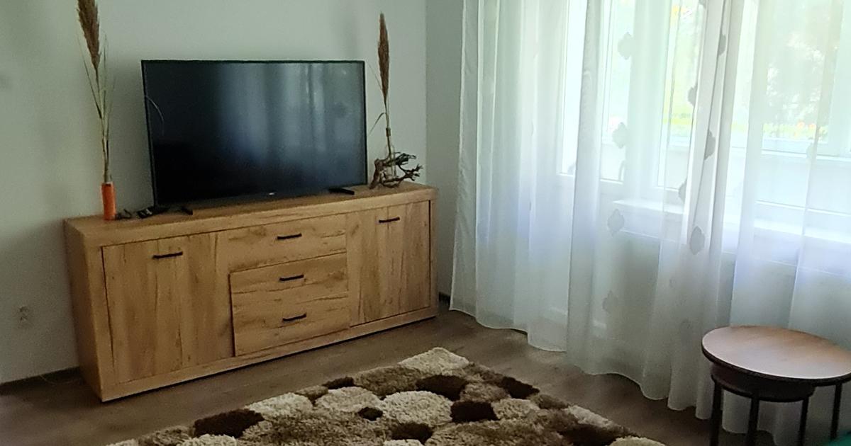 Inchiriez apartament 2 camere zona Piața Centrala
