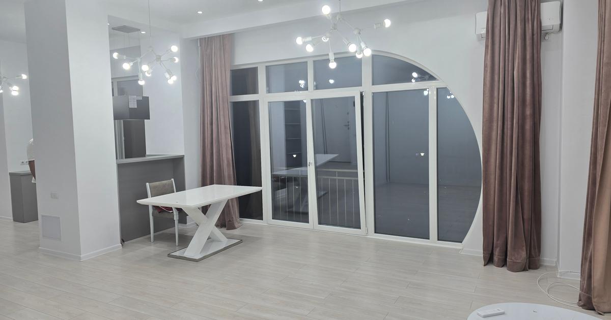 Inchiriez apartament 2 camere in Deva, zona ultracentrala, etaj 1