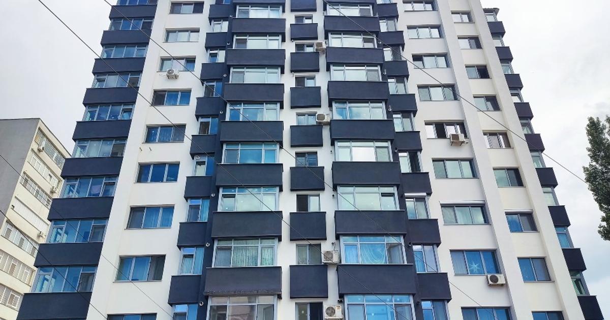 Proprietar. Inchiriez apartament 2 camere decomandat | Podu Roș - Piața Nicolina
