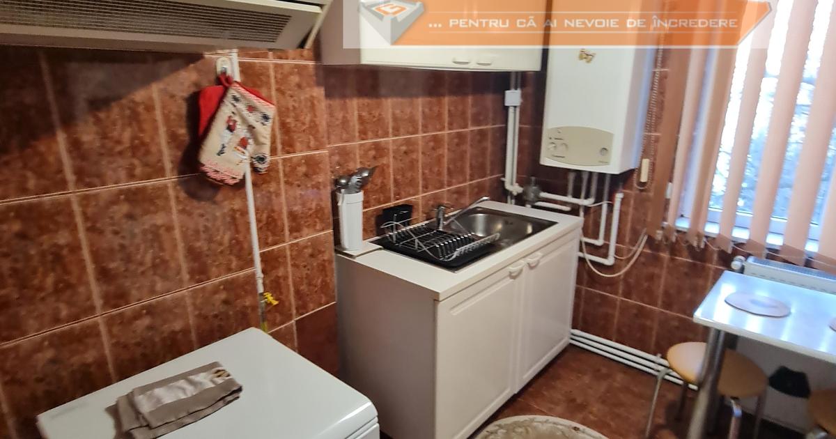 Inchiriez apartament Calea Bucuresti Expoparc, 2 camere, etaj  3/4, CT, mobilat,