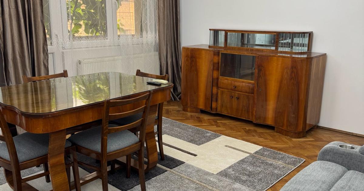 Apartament 3 camere, etaj 1, zona Sud