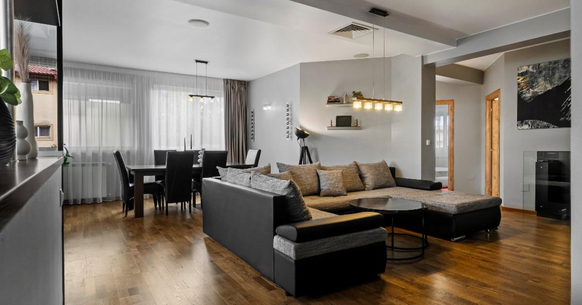 Inchiriere apartament deosebit 4 camere si curte -  mobilat si utilat