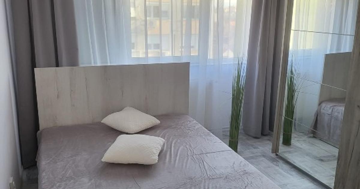 Inchiriez apartament cu 3 camere in Mun. Satu Mare