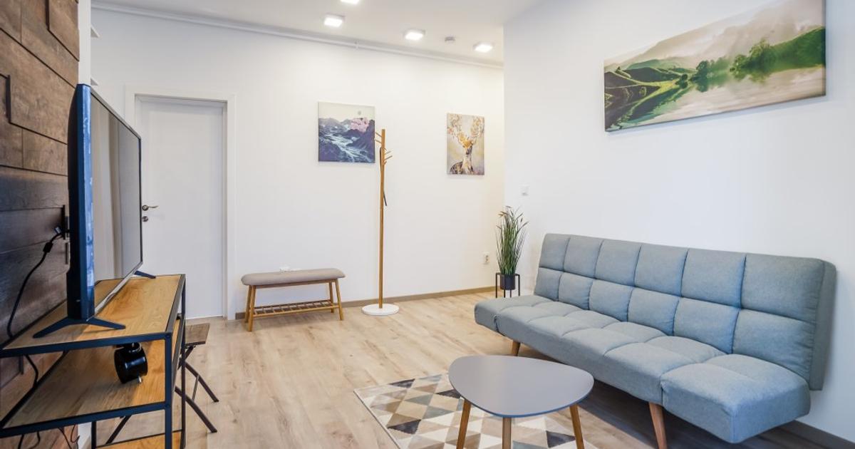 Apartament luminos foarte aproape de metrou, lac si Herastrau (English in descr)