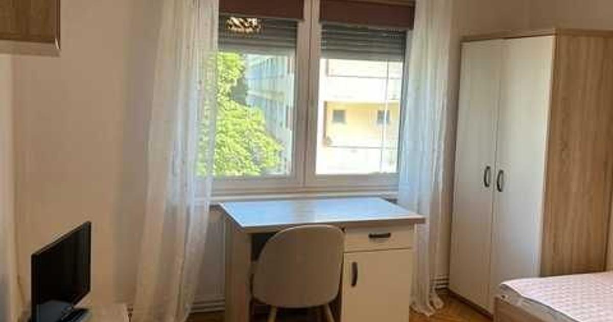 Apartament 2 camere decomandat, zona Cornișa