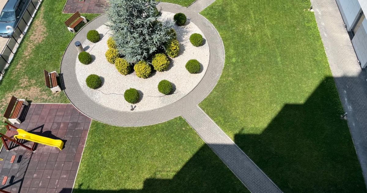0723407437 WhatsApp Proprietar închiriez apartament 3 camere cu parcare la -1