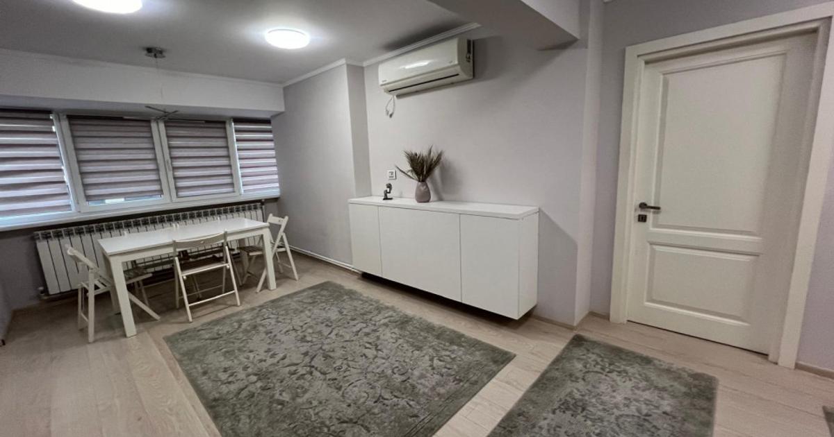 E3, 3 camere 100 mp, mobilat si renovat lux, parcare, centrala termica