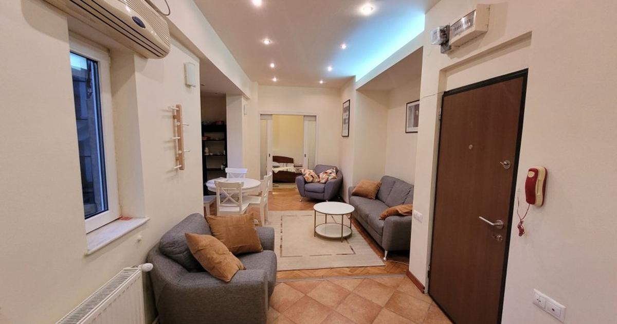 Închiriez apartament 2 camere, [zona parc Cismigiu, hotel Veneția]