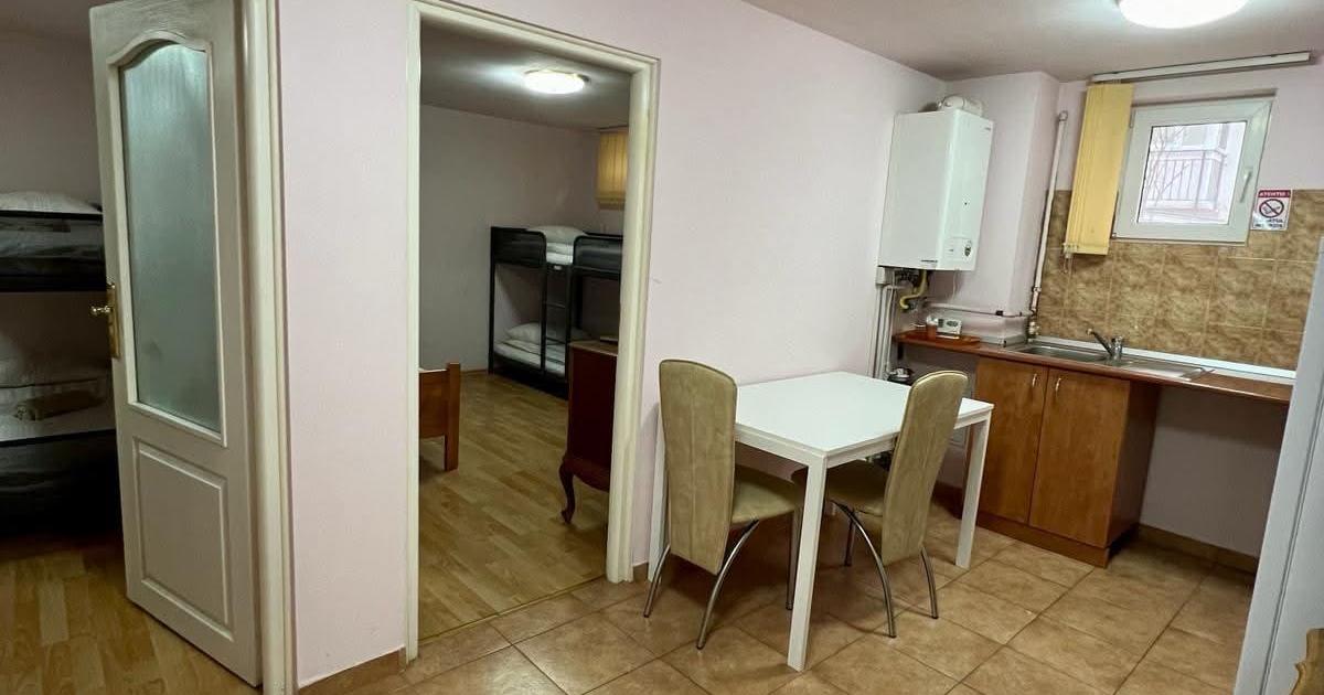 Chirie apartament bloc nou strada C.Coposu mobilat 250eur