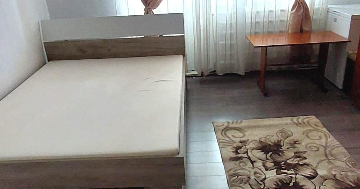 Chirie apartament 3 camere zona Spital Judetean mobilat-utilat 300eur/luna