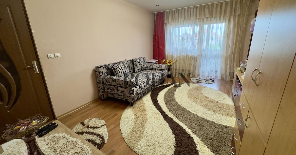Apartament 3 camere, 70 mp total, loc de parcare, Str. Vânătorilor