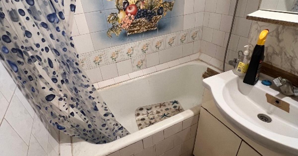 Vând apartament 3 camere, 65 mp zona Poetului
