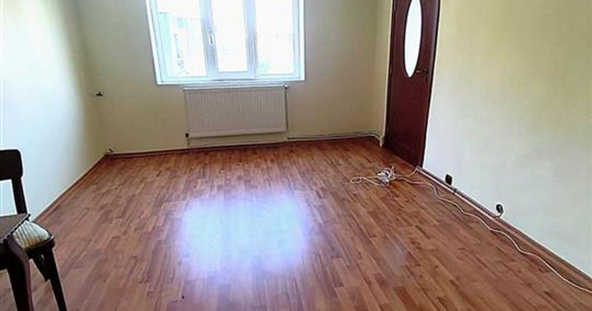 Apartament 3 camere conf 1 decomandat zona Centru