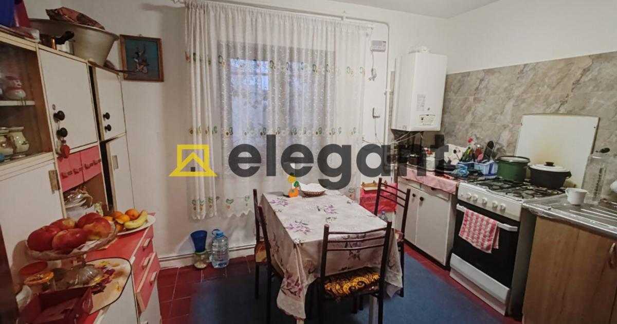 3 decomandate, etaj 3, centrala, bloc izolat, Rovine-Bacriz