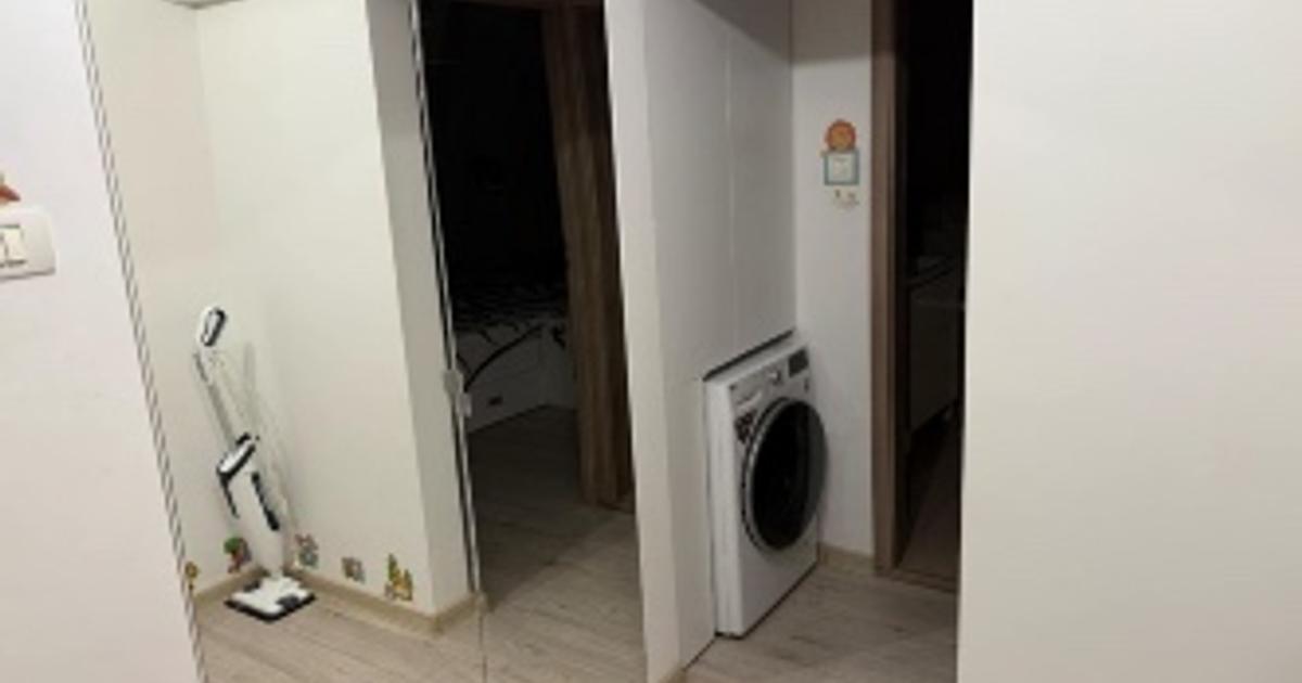 De vanzare - apartament 2 camere decomandat - Micro 20 - etaj 1 - mobilat si uti