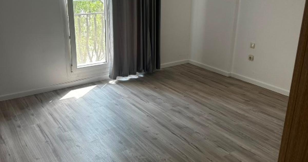 Direct proprietar, Apartament 3 camere mobilat, renovat recent Cosmopolis