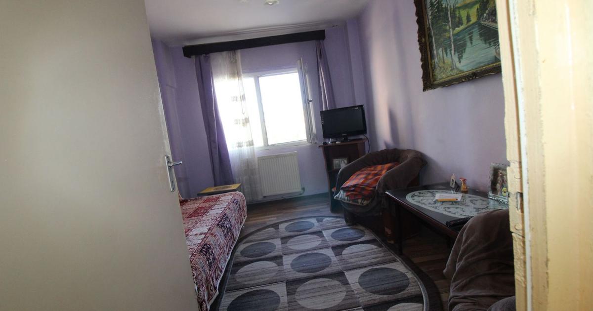 Apartament 3 camere, zona 9 Mai