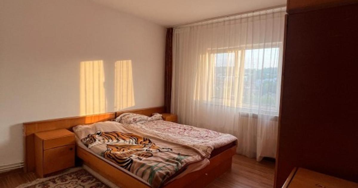 PF vand Apartament 3 camere Zalau, Bradet, str. Avram Iancu