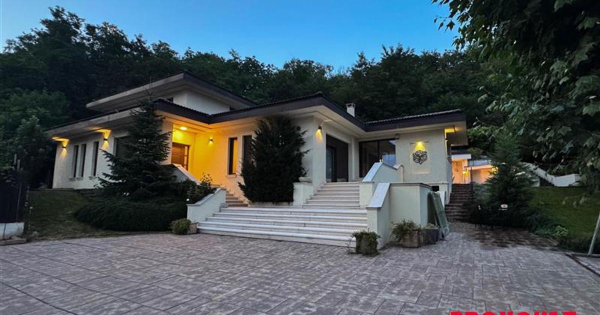 ELEGANTA FARA COMPROMIS | RESEDINTA EXCLUSIVISTA IN BACAU | 424 MP CONSTRUITI |