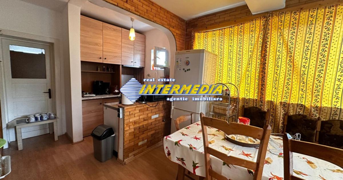 Inchiriere Casa Mobilata 6 Camere CETATE pretabila pentru muncitori