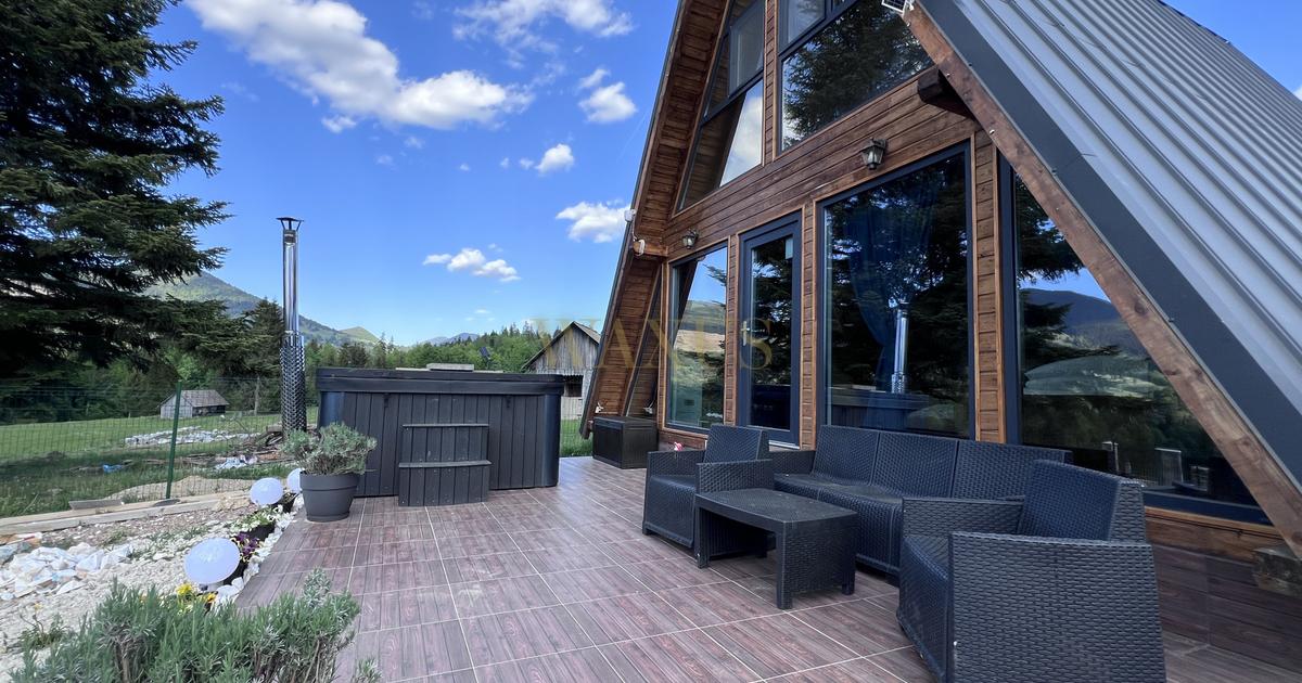 Cabană A-Frame Colibița • Vedere Panoramică la Lac • Jacuzzi