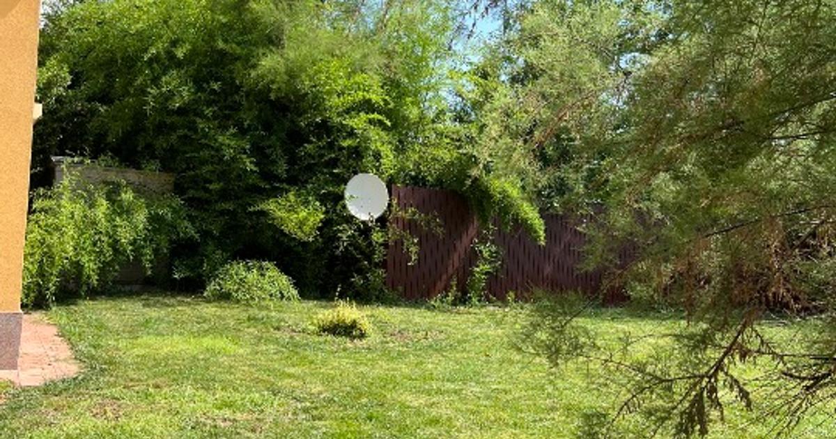Pipera vila P+1, 200 mp, teren 420 mp, 3 dormitoare, 3 bai, zona linistita