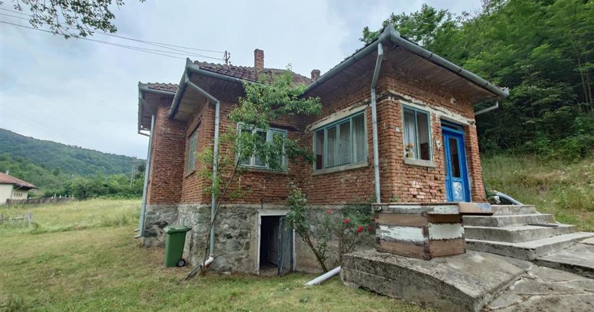 Teren, padure si casa in Dumbrava de Jos, jud. Hunedoara