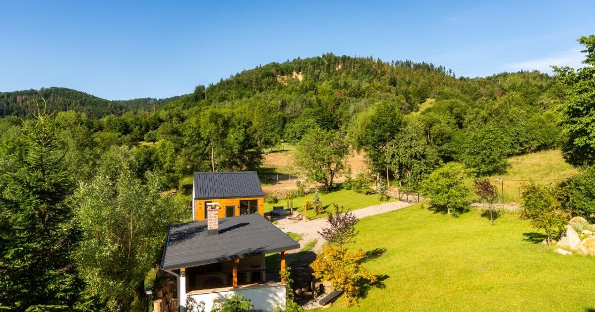 Vand pensiune, cabana, casa