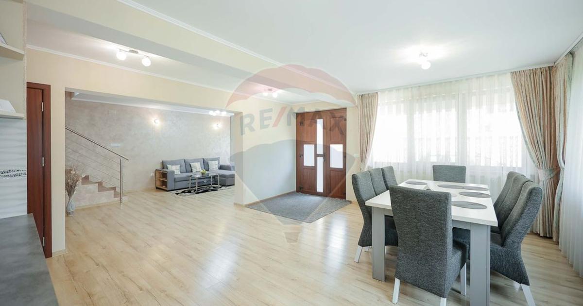 Casă / Vilă de vânzare cu 7 camere, în Haieu