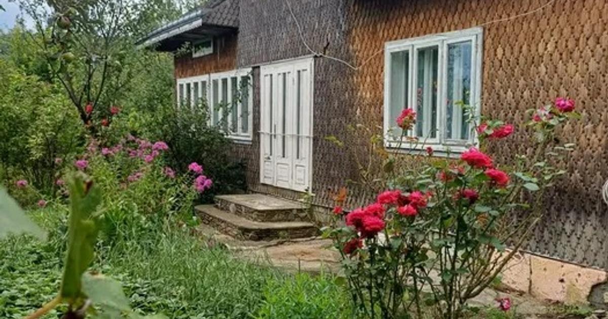 Casa cu teren în Malini , Suceava , teren 6000 mp