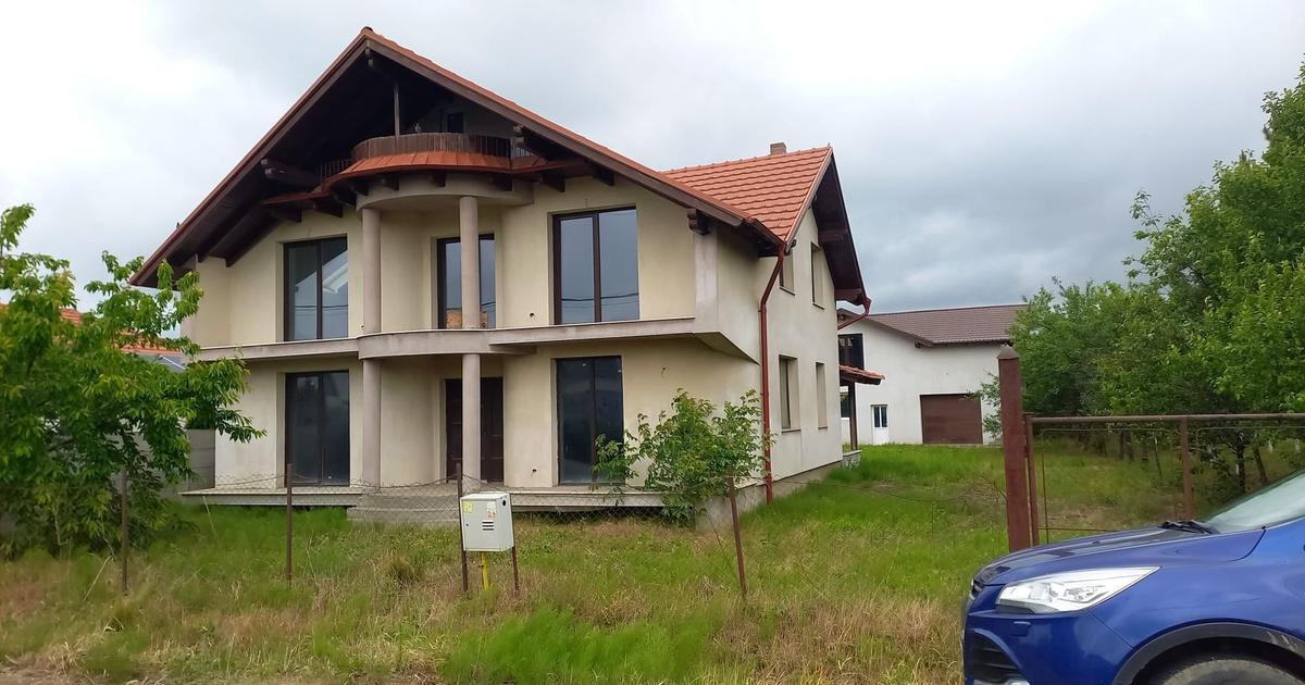 BRASADAS vinde casa individuala zona Odoreului.