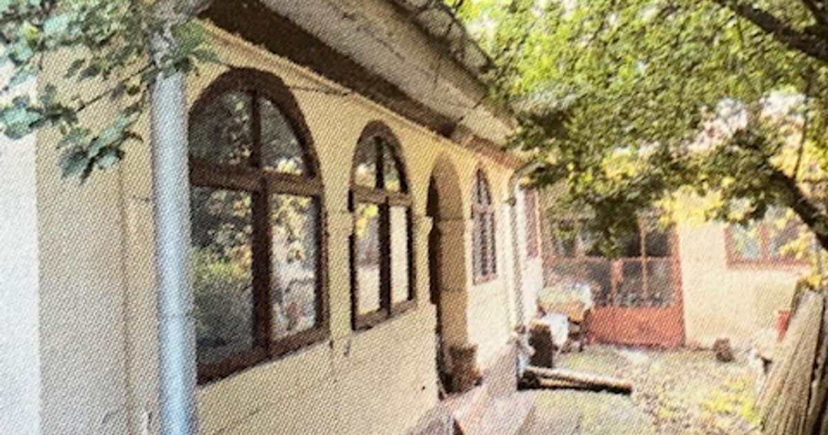 Casa batraneasca, locuibila (dar necesita reparatii)