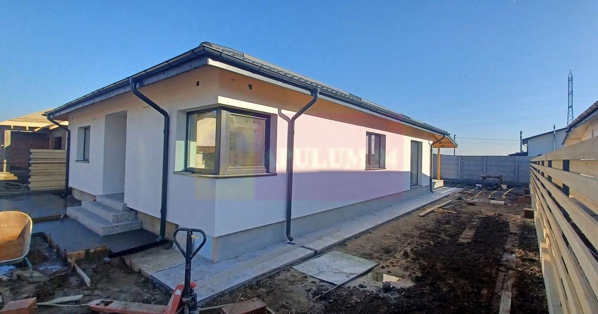 Săbăreni, casă parter 4 camere, CT, terasă, pivniță, teren 478 mp
