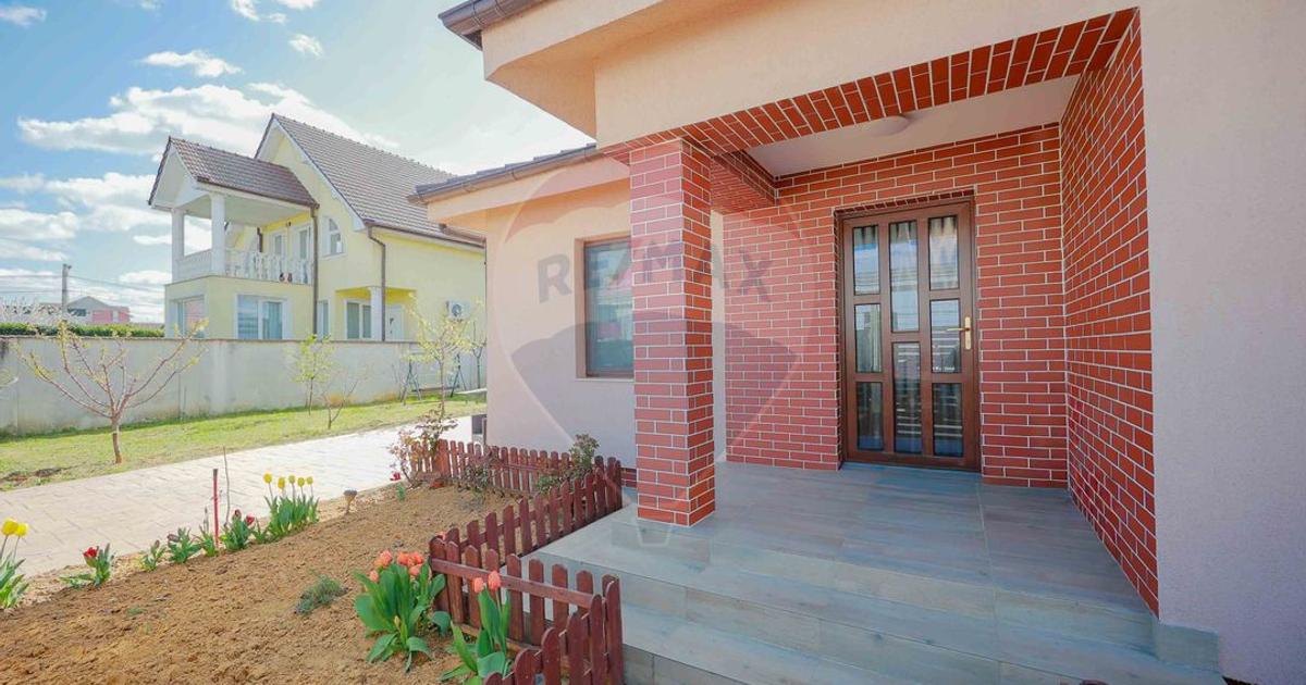 De vânzare casă cu 3 camere, teren 486 mp, în Sânmartin