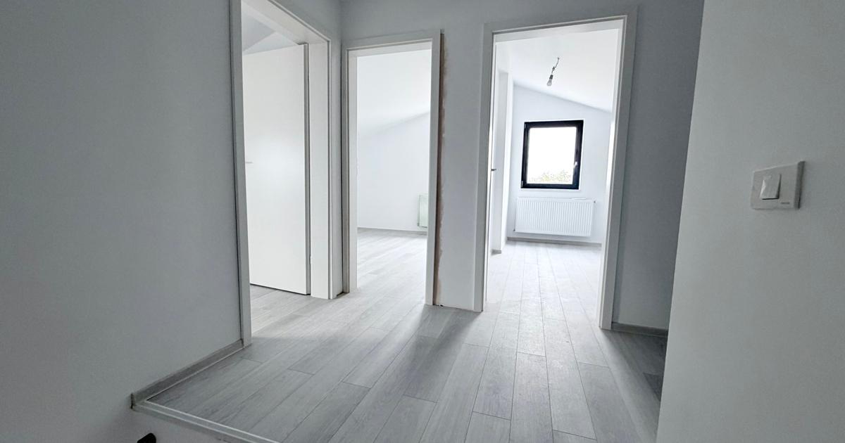 Casa P+1+M. 7 camere. Pozitie stradala