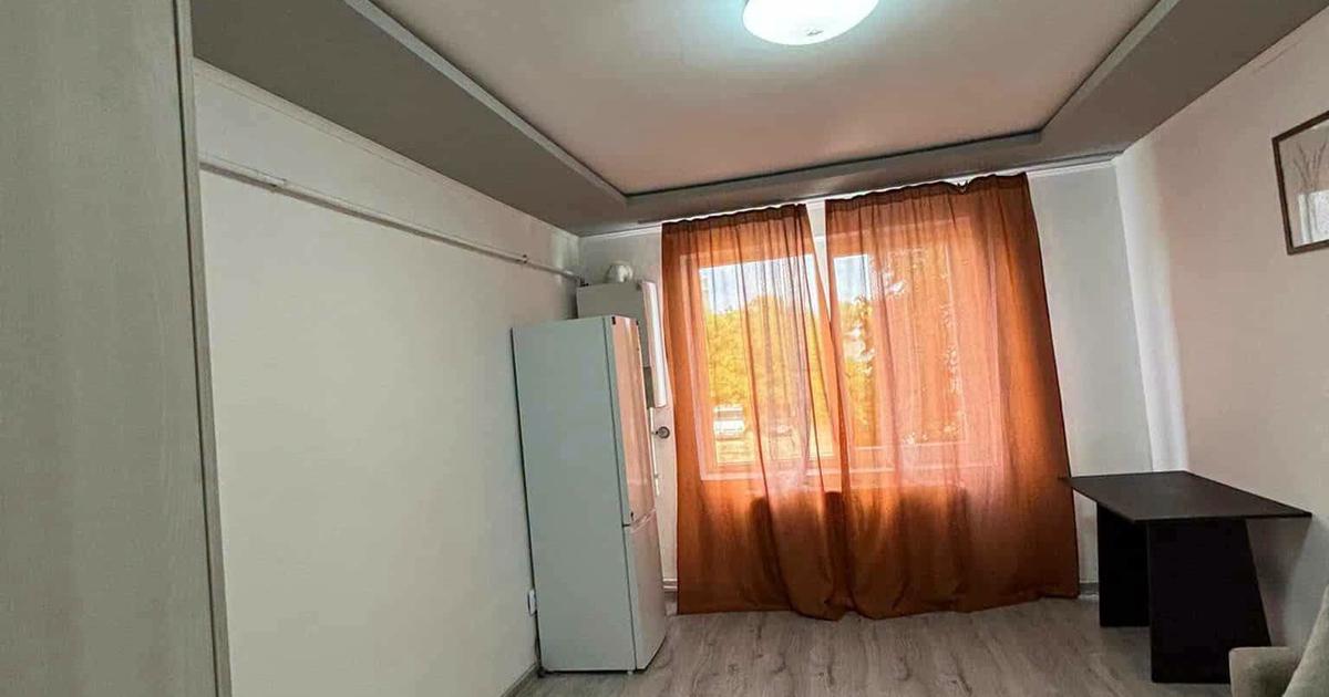 De inchiriat garsoniera, etaj  1