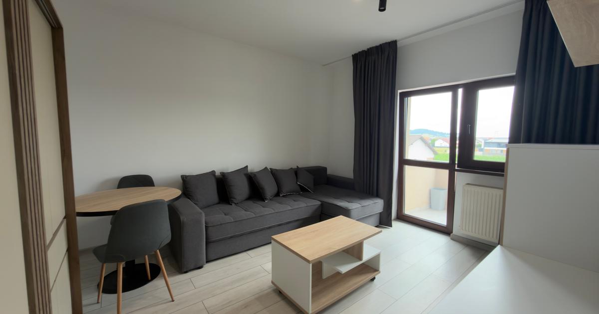 Garsoniera la intrare in Sanpetru langa noul Mall str Sf Stefan nr 2