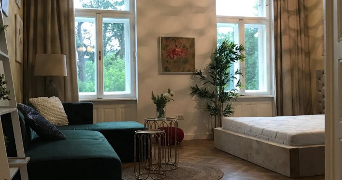 STUDIO DE INCHIRIAT IN CLADIRE ISTORICA