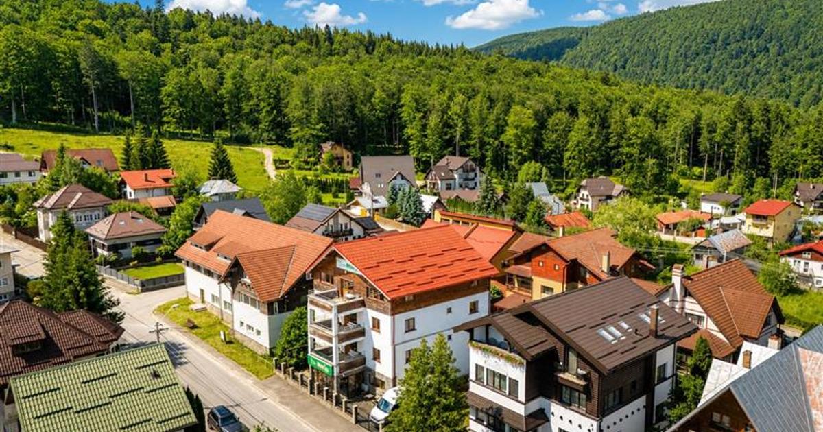Pensiunea Casa Maria Busteni, afacere HoReCa functionala, restaurant clasificat,