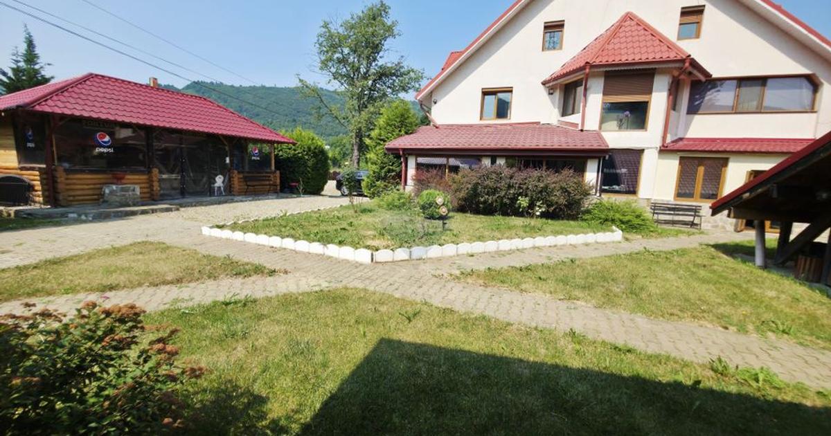 Hotel / Pensiune cu 7 camere de vânzare