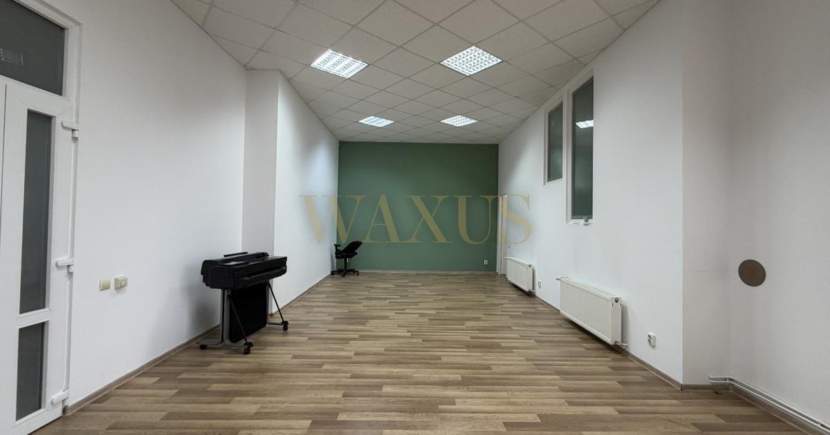 Spațiu comercial, ultracentral, pretabil birouri