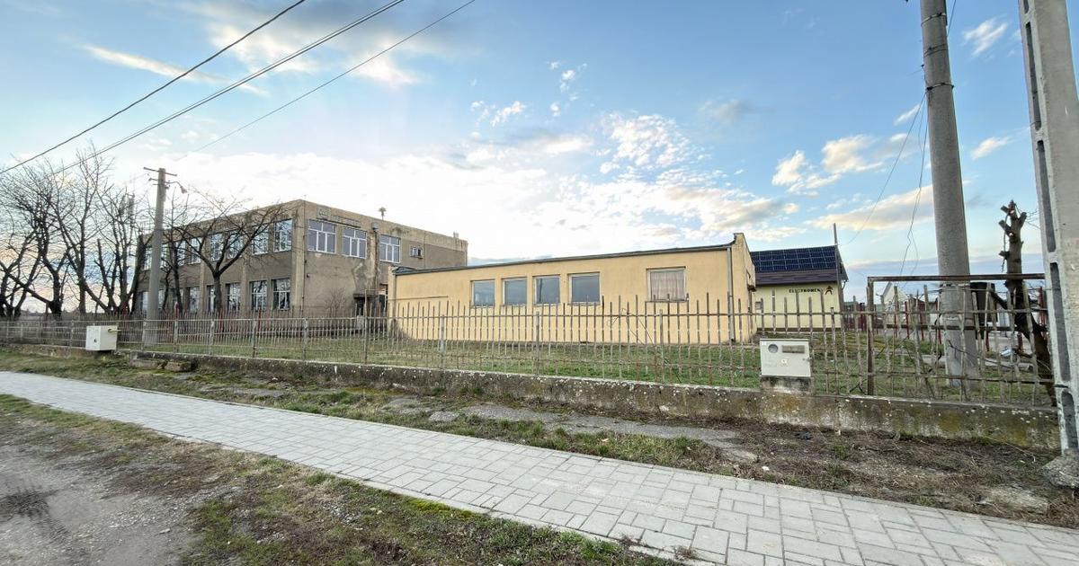 Inchiriere Clădire Producție, Depozitare 278 mp -Teren 1380 mp - Carei